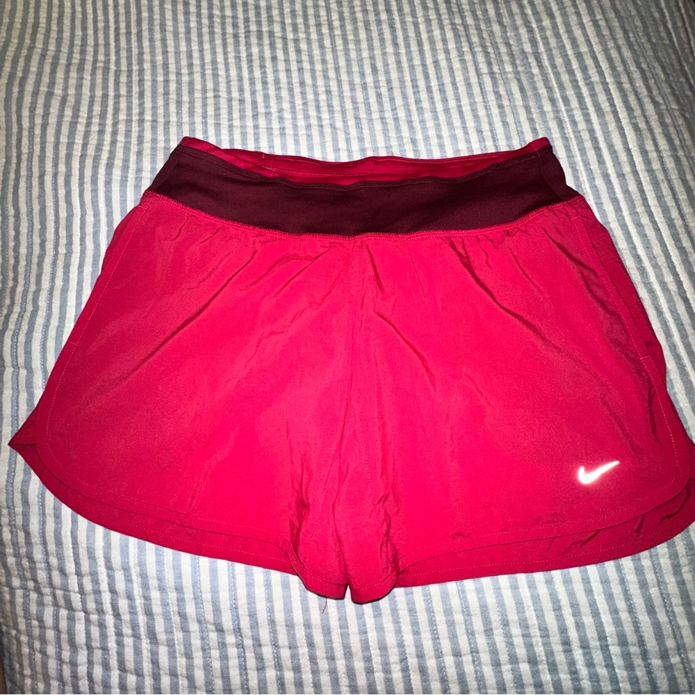 NEW NIKE [S] Women's DRI-FIT Yoga/Track/Gym Shorts-Fuchsia 520316-632 EUC‎